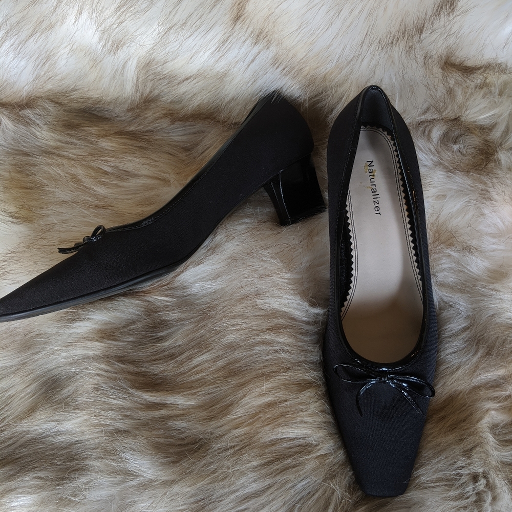 Naturalizer Women's Black Brushed Satin Pump 9.5 - Picture 3 of 6